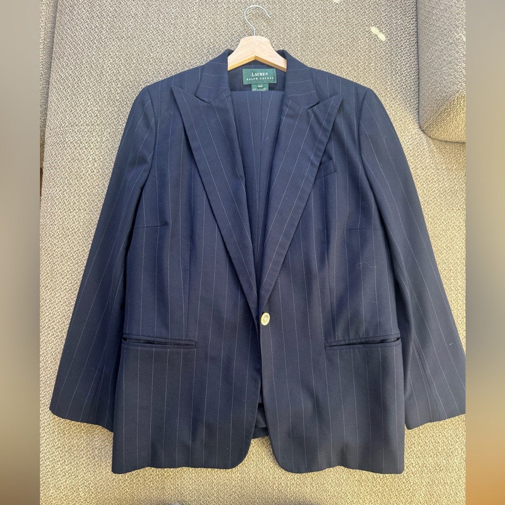 Woman’s Lauren Ralph Lauren Navy Pinstripe suit size 14